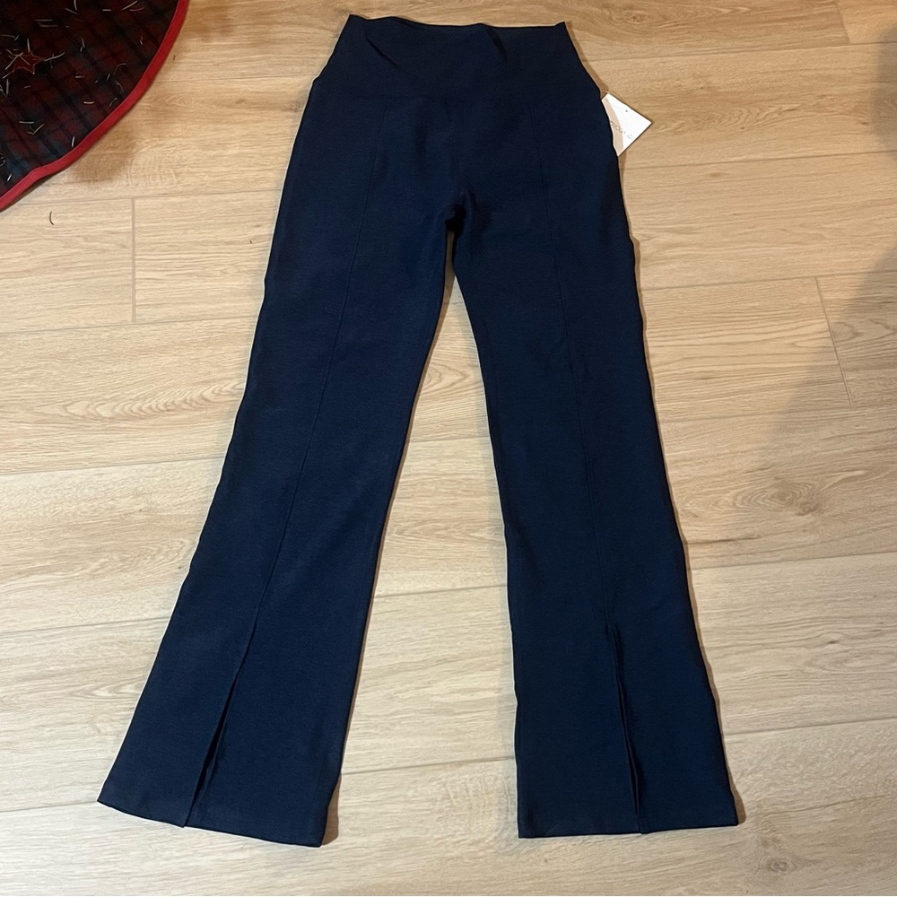 New Beyond Yoga Spacedye Make The Cut Split Ankle Pant Navy
